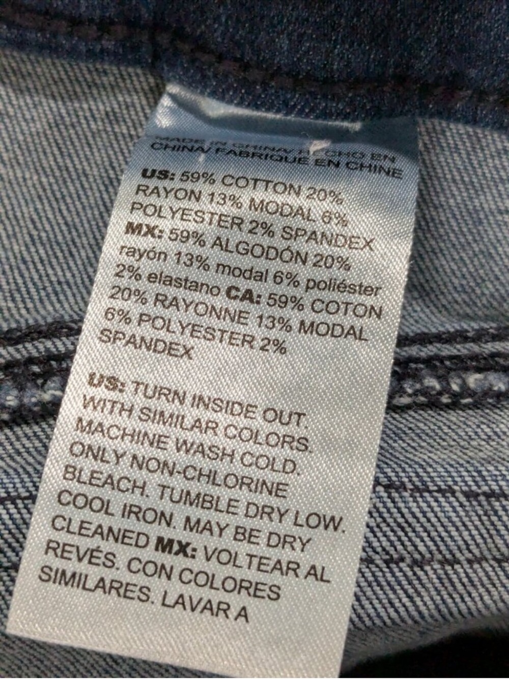 Chico's Women's Wide Leg Ankle Capri Jeans, Blue, Size 3R/16R - Picture 4 of 5